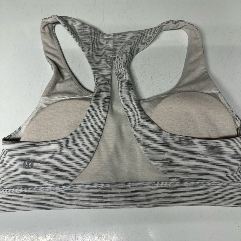 Lululemon gray sports bra size 8